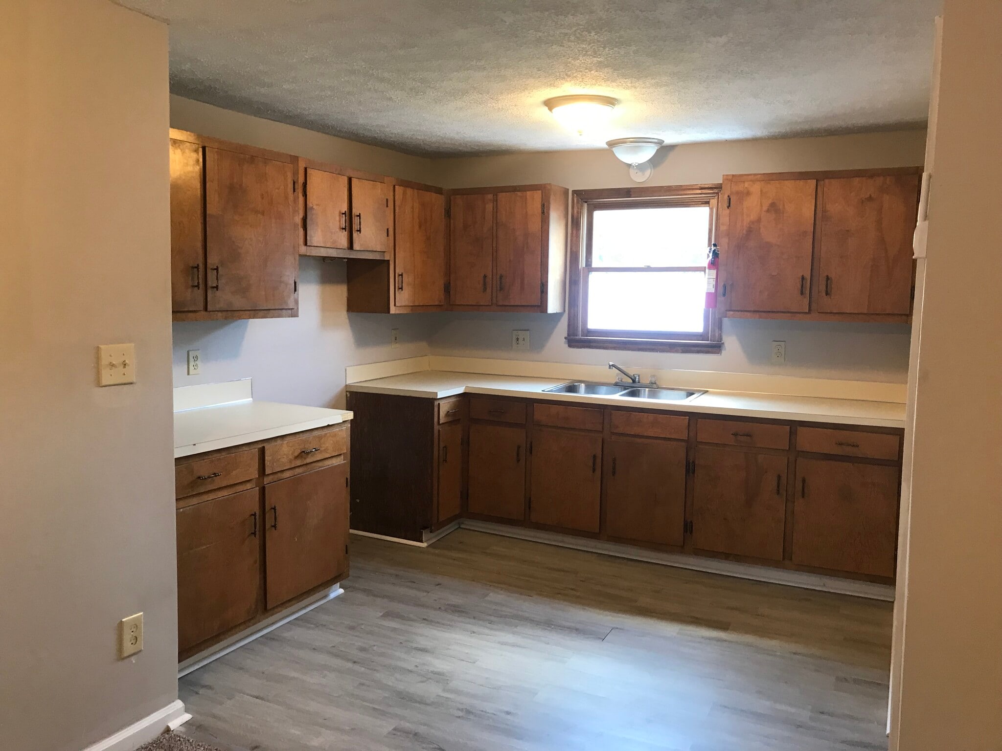 Building Photo - 1110 Broad St