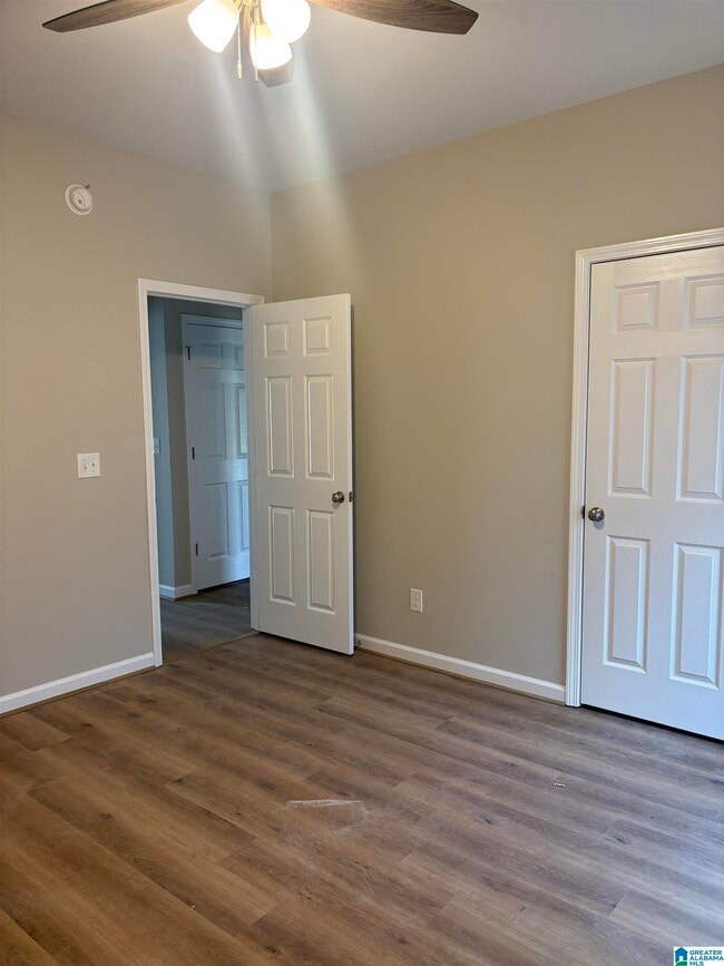 Building Photo - 1107 Cherry Cir