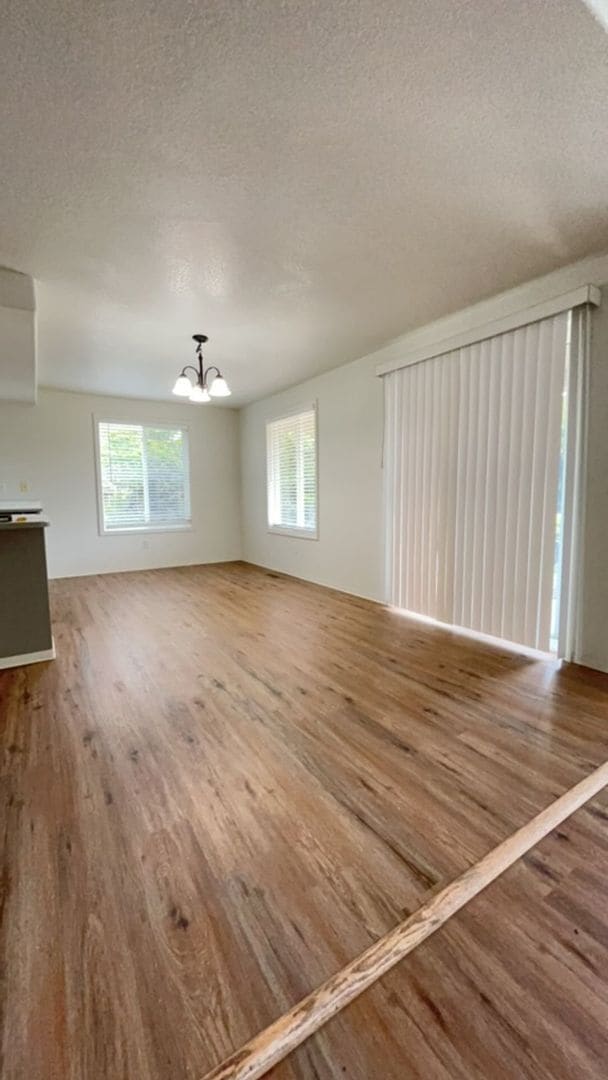 Building Photo - 3 Bedroom 2 Bath Home with a 2 Car Attache...