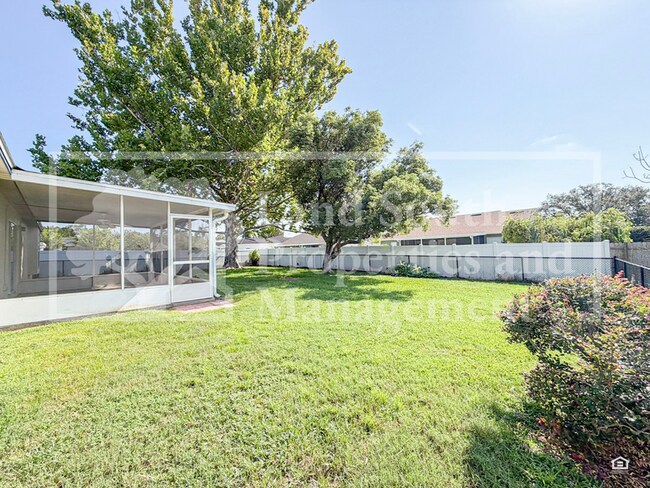 Building Photo - 683 Jessanda Cir