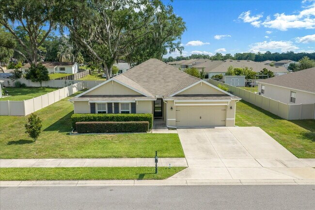 Building Photo - Move-In Ready! ***2 WEEKS FREE RENT**Beautiful 4-Bedroom Home with Modern Finishes & Room to Grow