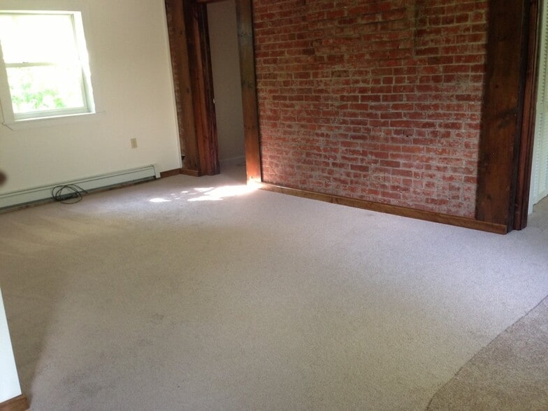 Building Photo - 2130 Avon Geneseo Rd