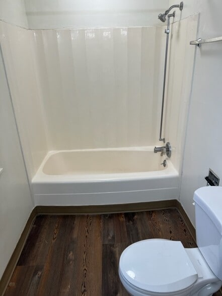 Bathroom - upstairs - 1124 E Benton St