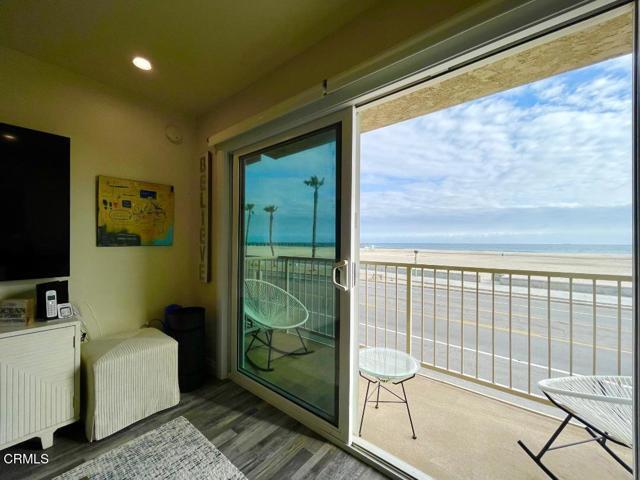 Building Photo - 343 E Surfside Dr