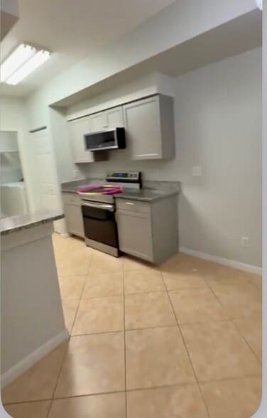 Building Photo - 4650 Saint Croix Ln