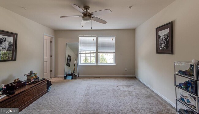 Building Photo - 43688 Winterberry Wy