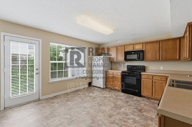 Building Photo - 6066 Sagi Cir