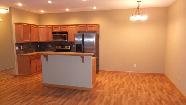 Building Photo - 509