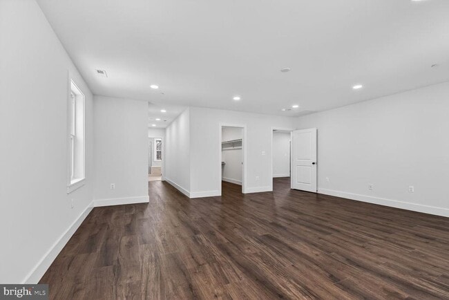 Building Photo - 13102 Ideal Dr