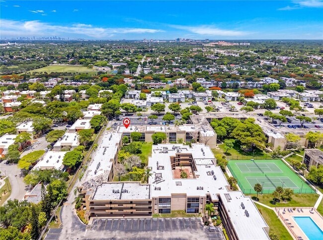 Building Photo - 8401 SW 107th Ave