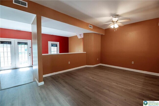 Building Photo - 109 Freedom Ct