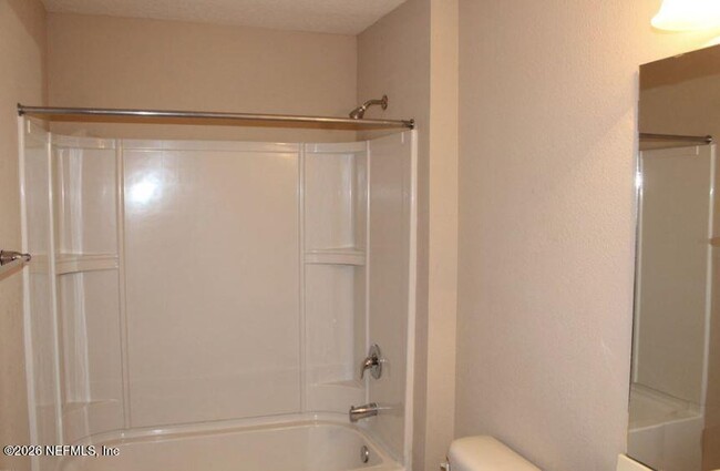 Building Photo - 16404 Magnolia Grove Way