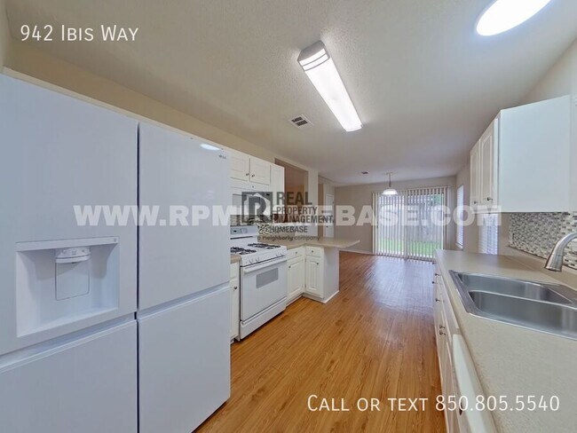 Building Photo - 942 Ibis Way