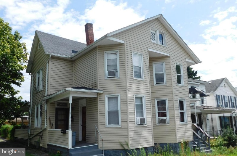 Primary Photo - 108 Springdale St