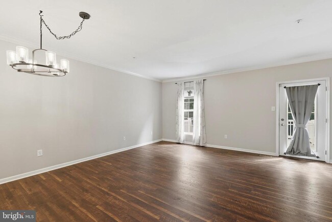 Building Photo - 2169 Sewanee Dr
