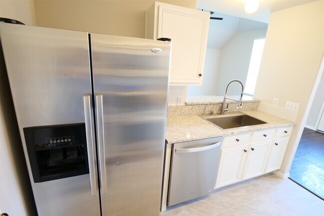 Building Photo - 6823 Arrowchase Ct
