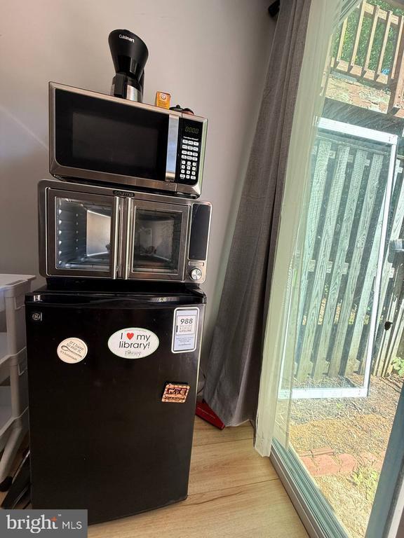 Building Photo - 17929 Milroy Dr