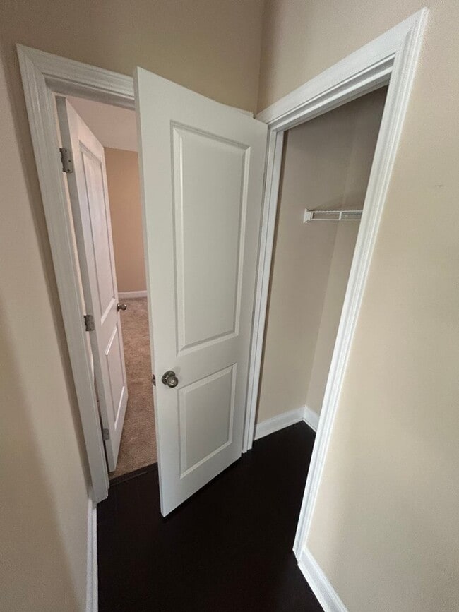 Building Photo - 1189 Parish Way