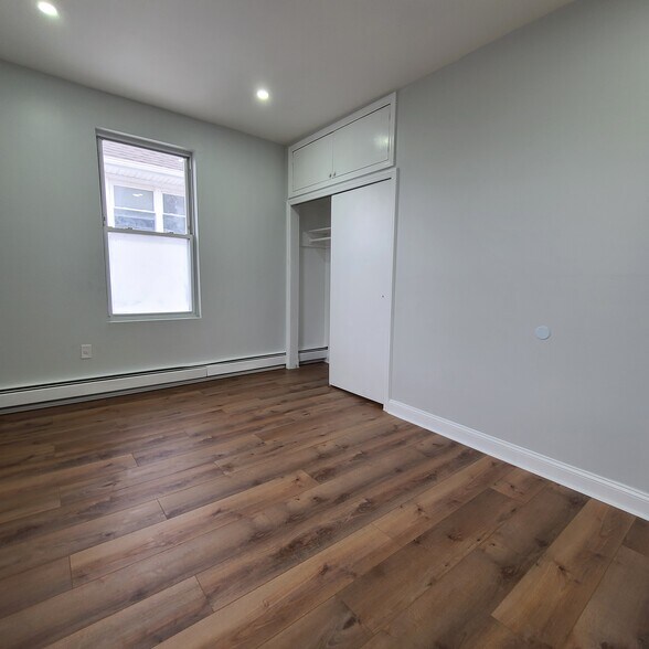 Building Photo - 6115 Monitor Pl