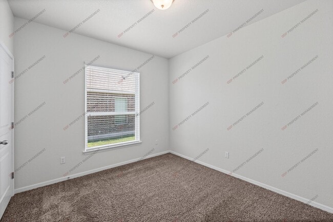 Building Photo - 516 Cross Dr.