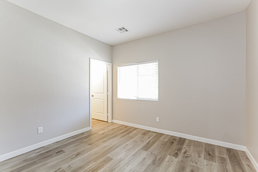 Building Photo - 8962 Harmony Hall Ave