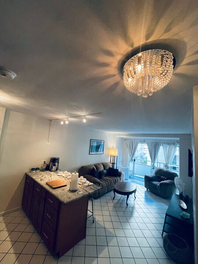 Fully Furnished 1 Bed/ 1 Bath with ALL Uti... 445 Kaiolu St Honolulu