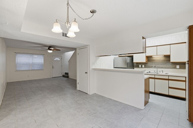 Building Photo - 1433 Cedar Post Ln