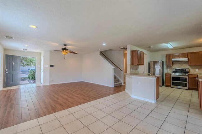 Building Photo - 11310 Sugar Bowl Dr