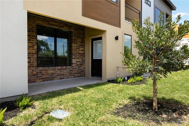 Building Photo - 912 Bicentennial Blvd
