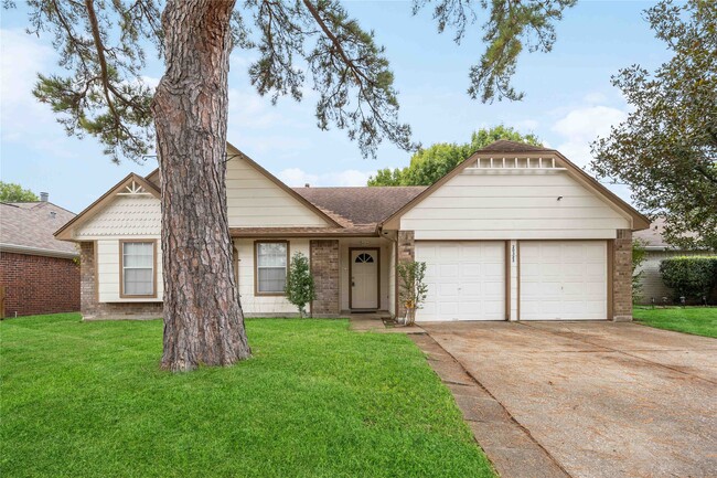 Building Photo - 20323 Pinefield Ln