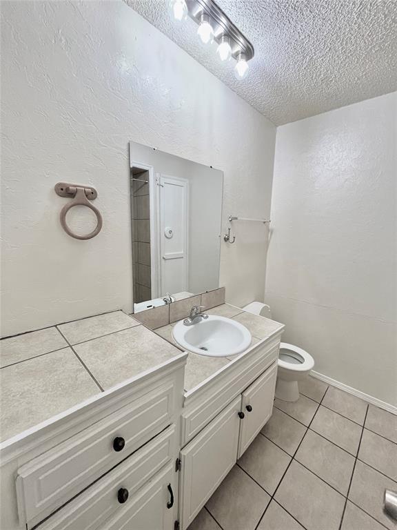 Building Photo - 905 Aspen Ct