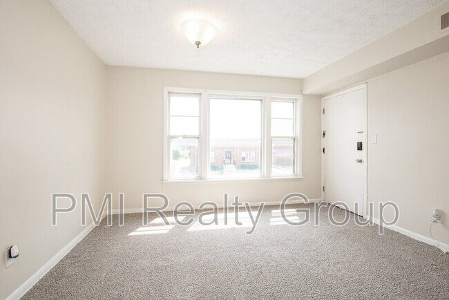 Building Photo - 1520 Coventry Rd