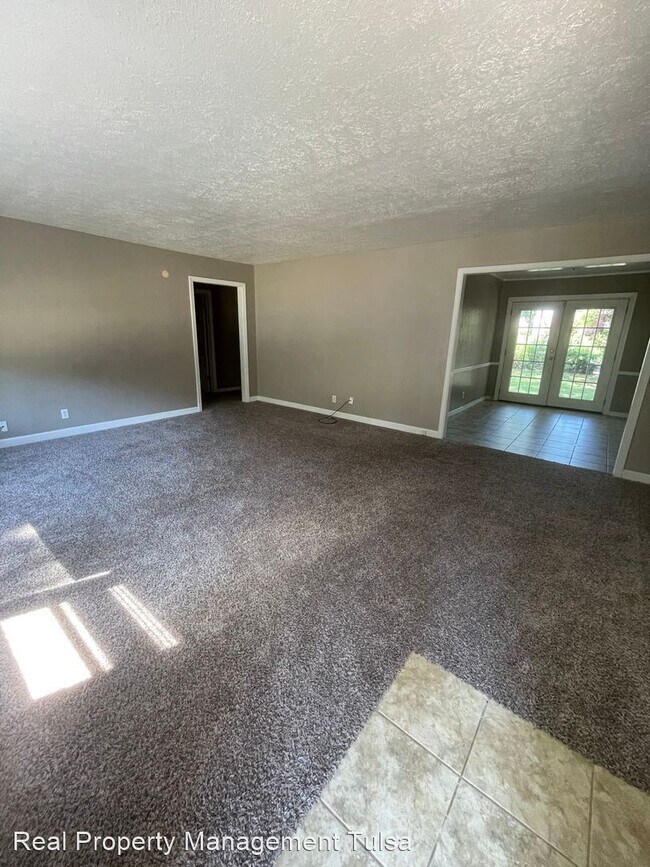 Building Photo - 3 br, 1 bath House - 5004 S Quincy Ave