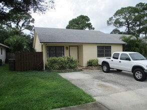 Building Photo - 9077 E Highland Pines Dr