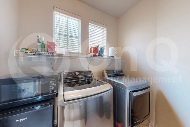 Building Photo - 2606 Rue De Ville