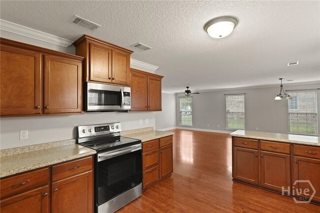 Building Photo - 220 Augusta Way