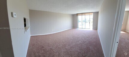 Building Photo - 484 NW 165th St