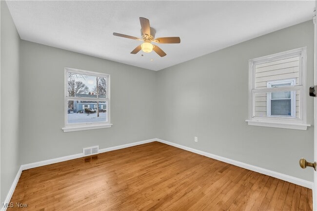 Building Photo - 25500 Briardale Ave