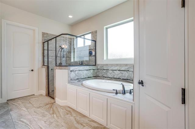 Building Photo - 306 Creekview Terrace