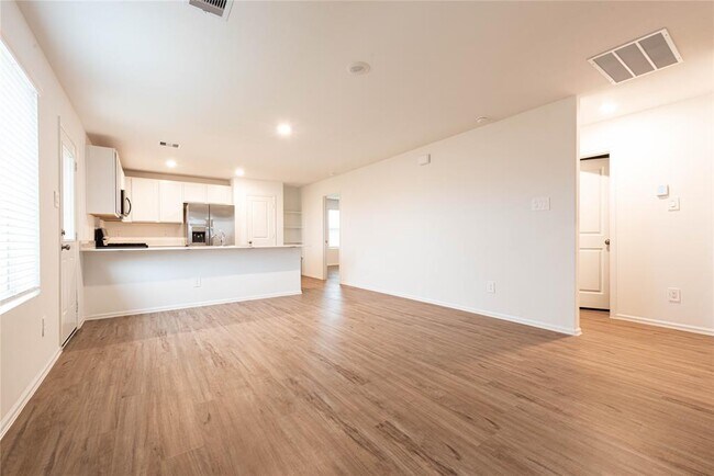 Building Photo - 913 Oak Mist Ln