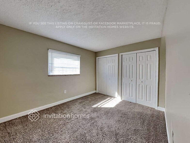 Building Photo - 8841 NW 21st Manor