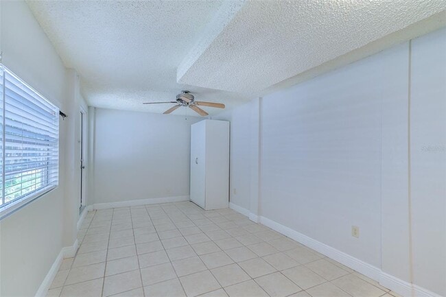Building Photo - 3315 W Empedrado St