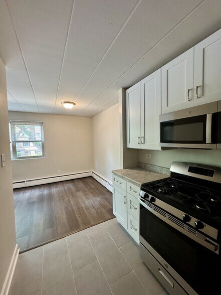 Building Photo - 7301 Ridge