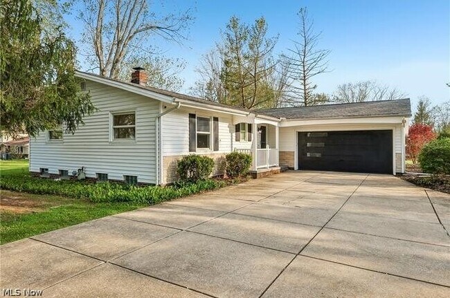 Building Photo - 5985 Liberty Rd