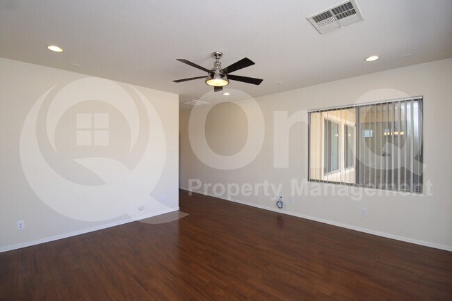 Building Photo - 2568 E San Rafael Trail