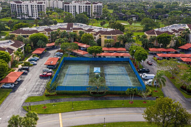 Building Photo - 7546 La Paz Blvd