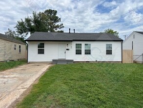 Building Photo - 4769 SE 27th St