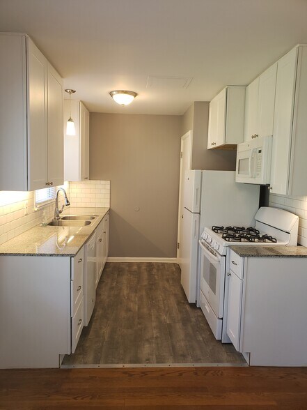 Building Photo - 6615 Walrond Ave