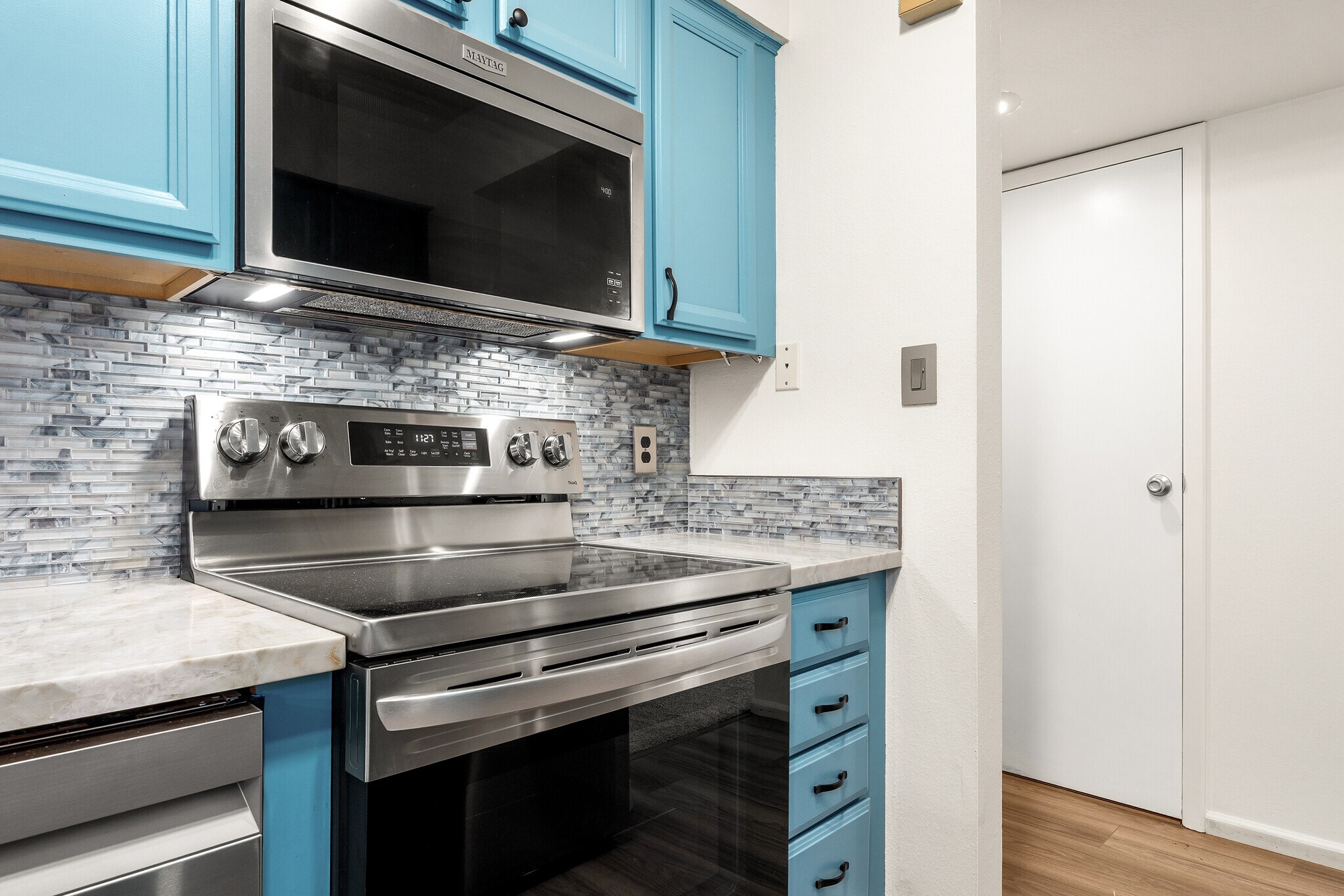 Building Photo - 1925 46th Ave