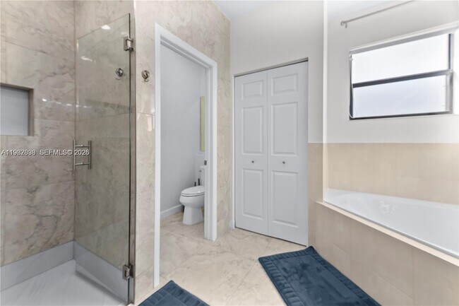 Building Photo - 3461 SE 1st St